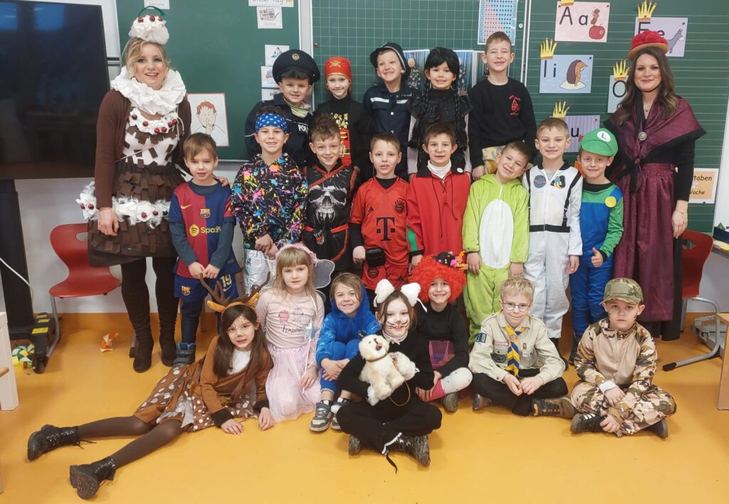 Klassenfoto Fasnet Klasse 1c